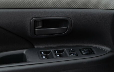 Mitsubishi Outlander III рестайлинг 3, 2016 год, 1 879 050 рублей, 17 фотография