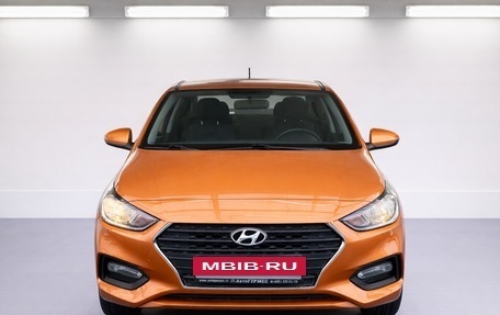 Hyundai Solaris II рестайлинг, 2017 год, 1 500 000 рублей, 2 фотография