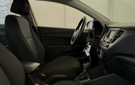 Hyundai Solaris II рестайлинг, 2017 год, 1 500 000 рублей, 11 фотография