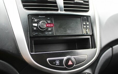 Hyundai Solaris II рестайлинг, 2013 год, 669 000 рублей, 10 фотография