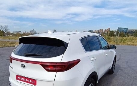 KIA Sportage IV рестайлинг, 2018 год, 2 150 000 рублей, 3 фотография