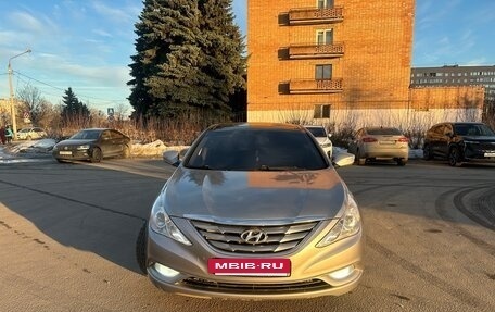 Hyundai Sonata VI, 2012 год, 1 120 000 рублей, 3 фотография