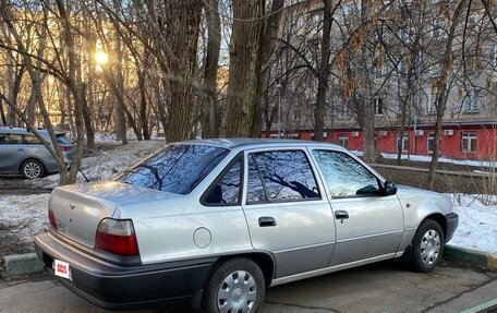 Daewoo Nexia I рестайлинг, 1999 год, 350 000 рублей, 4 фотография