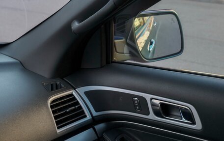 Ford Explorer VI, 2013 год, 2 000 000 рублей, 27 фотография