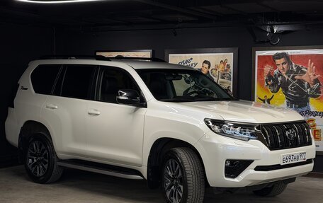 Toyota Land Cruiser Prado 150 рестайлинг 2, 2021 год, 8 200 000 рублей, 3 фотография