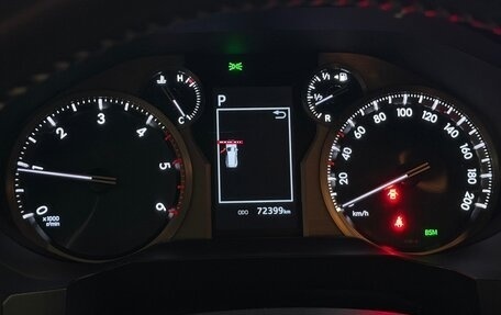 Toyota Land Cruiser Prado 150 рестайлинг 2, 2021 год, 8 200 000 рублей, 6 фотография