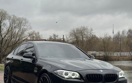 BMW 5 серия, 2015 год, 2 350 000 рублей, 2 фотография