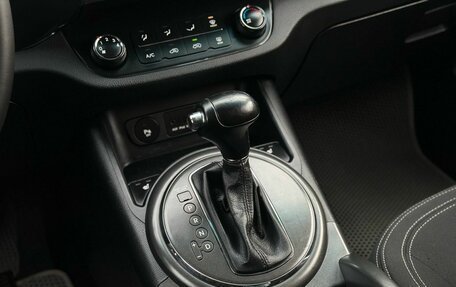 KIA Sportage III, 2010 год, 1 149 000 рублей, 21 фотография