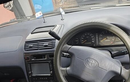 Toyota Ipsum II, 1999 год, 599 000 рублей, 14 фотография