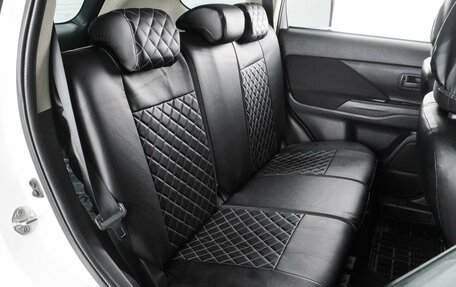 Mitsubishi Outlander III рестайлинг 3, 2013 год, 1 184 000 рублей, 7 фотография