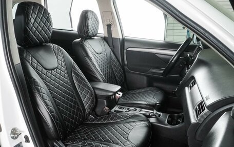 Mitsubishi Outlander III рестайлинг 3, 2013 год, 1 184 000 рублей, 8 фотография