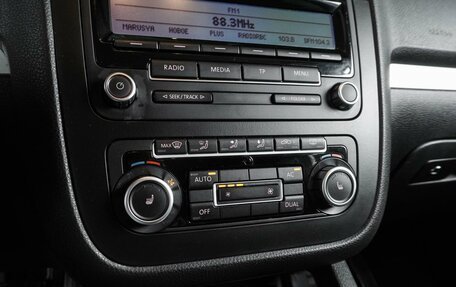 Volkswagen Jetta VI, 2010 год, 629 000 рублей, 15 фотография