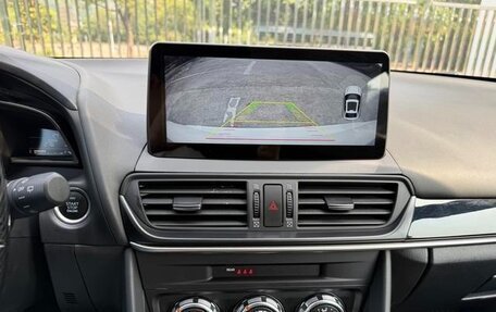 Mazda CX-4, 2022 год, 2 000 000 рублей, 13 фотография