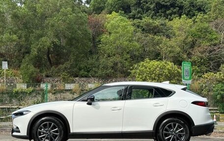 Mazda CX-4, 2022 год, 2 000 000 рублей, 5 фотография