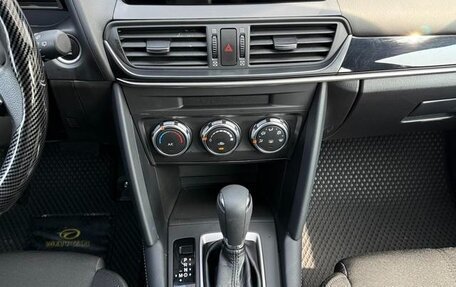 Mazda CX-4, 2022 год, 2 000 000 рублей, 14 фотография