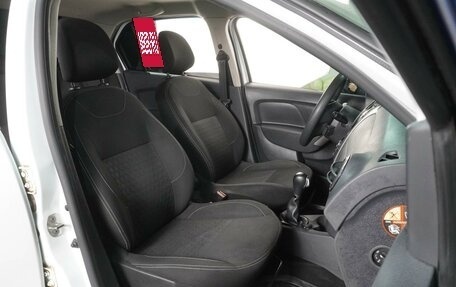 Renault Logan II, 2017 год, 859 000 рублей, 8 фотография