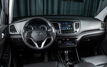 Hyundai Tucson III, 2018 год, 2 397 000 рублей, 6 фотография