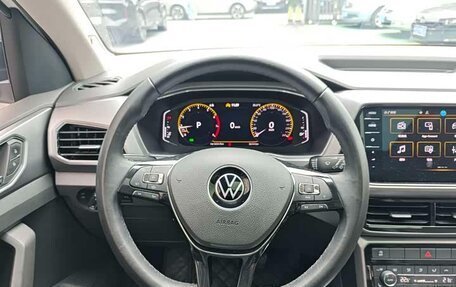 Volkswagen T-Cross I, 2023 год, 1 690 000 рублей, 11 фотография