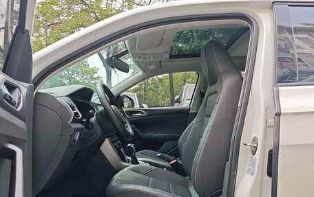 Volkswagen T-Cross I, 2023 год, 1 690 000 рублей, 5 фотография