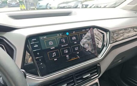 Volkswagen T-Cross I, 2023 год, 1 690 000 рублей, 20 фотография