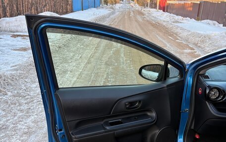 Toyota Aqua I, 2016 год, 930 000 рублей, 16 фотография