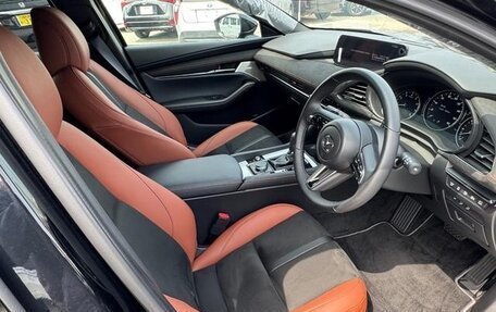 Mazda 3, 2022 год, 1 400 000 рублей, 15 фотография