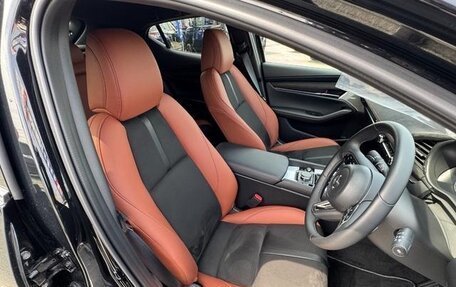 Mazda 3, 2022 год, 1 400 000 рублей, 16 фотография