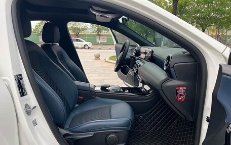 Mercedes-Benz A-Класс, 2022 год, 1 950 000 рублей, 15 фотография