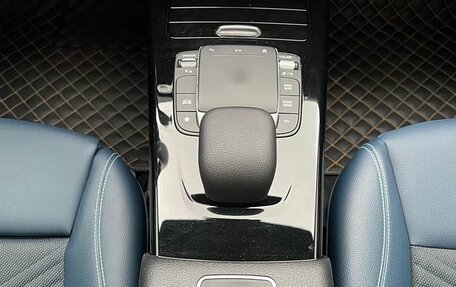 Mercedes-Benz A-Класс, 2022 год, 1 950 000 рублей, 13 фотография