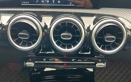 Mercedes-Benz A-Класс, 2022 год, 1 950 000 рублей, 12 фотография