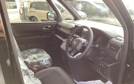 Honda Stepwgn, 2022 год, 1 850 000 рублей, 4 фотография