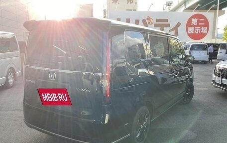 Honda Stepwgn, 2022 год, 1 850 000 рублей, 17 фотография