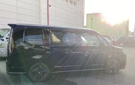 Honda Stepwgn, 2022 год, 1 850 000 рублей, 18 фотография