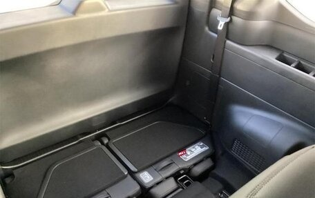 Honda Stepwgn, 2022 год, 1 850 000 рублей, 23 фотография