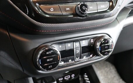 Chevrolet TrailBlazer, 2022 год, 1 680 017 рублей, 10 фотография