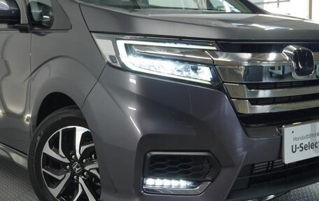 Honda Stepwgn, 2022 год, 2 285 000 рублей, 7 фотография