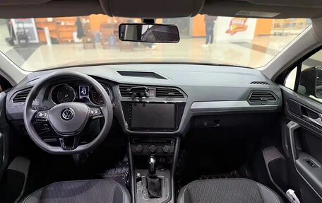 Volkswagen Tiguan II, 2021 год, 1 570 000 рублей, 8 фотография