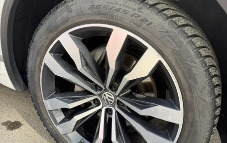 Volkswagen Touareg III, 2018 год, 4 799 999 рублей, 8 фотография