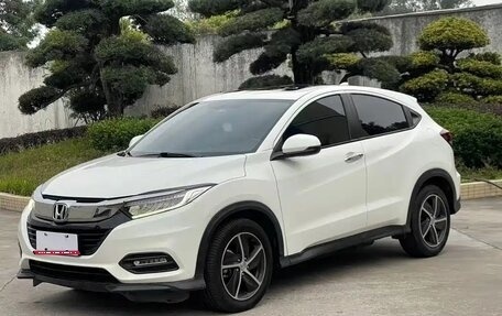 Honda Vezel, 2021 год, 1 469 000 рублей, 1 фотография