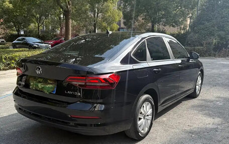 Volkswagen Lavida, 2022 год, 950 000 рублей, 4 фотография