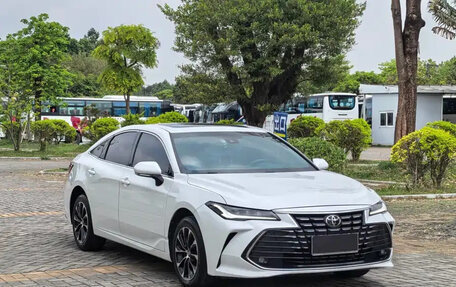 Toyota Avalon, 2023 год, 3 фотография