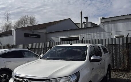 Toyota Hilux VIII, 2019 год, 3 100 000 рублей, 2 фотография