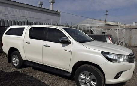 Toyota Hilux VIII, 2019 год, 3 100 000 рублей, 5 фотография