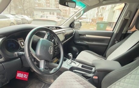 Toyota Hilux VIII, 2019 год, 3 100 000 рублей, 10 фотография