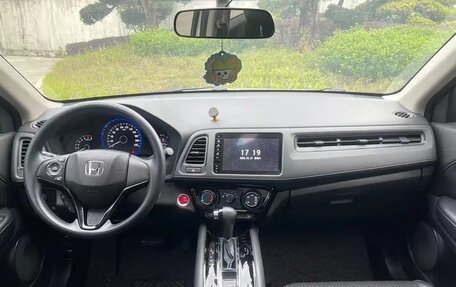 Honda Vezel, 2021 год, 1 469 000 рублей, 5 фотография