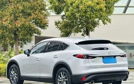 Mazda CX-4, 2022 год, 1 998 000 рублей, 4 фотография