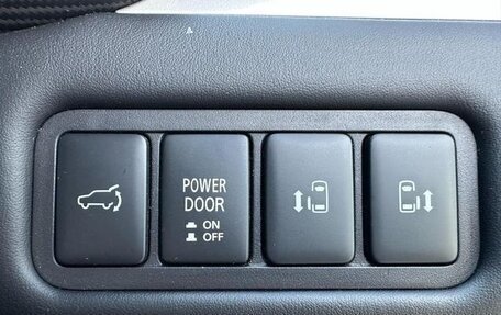 Mitsubishi Delica D:5 I, 2022 год, 2 800 000 рублей, 24 фотография