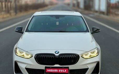 BMW 1 серия, 2022 год, 1 710 000 рублей, 2 фотография