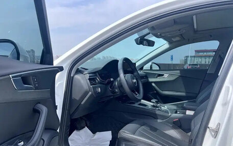 Audi A4, 2023 год, 2 350 000 рублей, 8 фотография