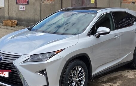 Lexus RX IV рестайлинг, 2019 год, 5 800 000 рублей, 10 фотография